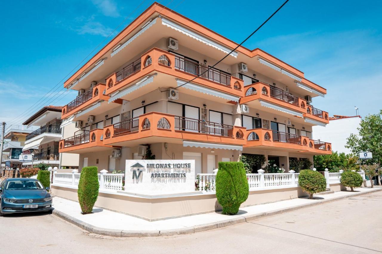 Milonas House Apartments Dioniszíu-part Kültér fotó