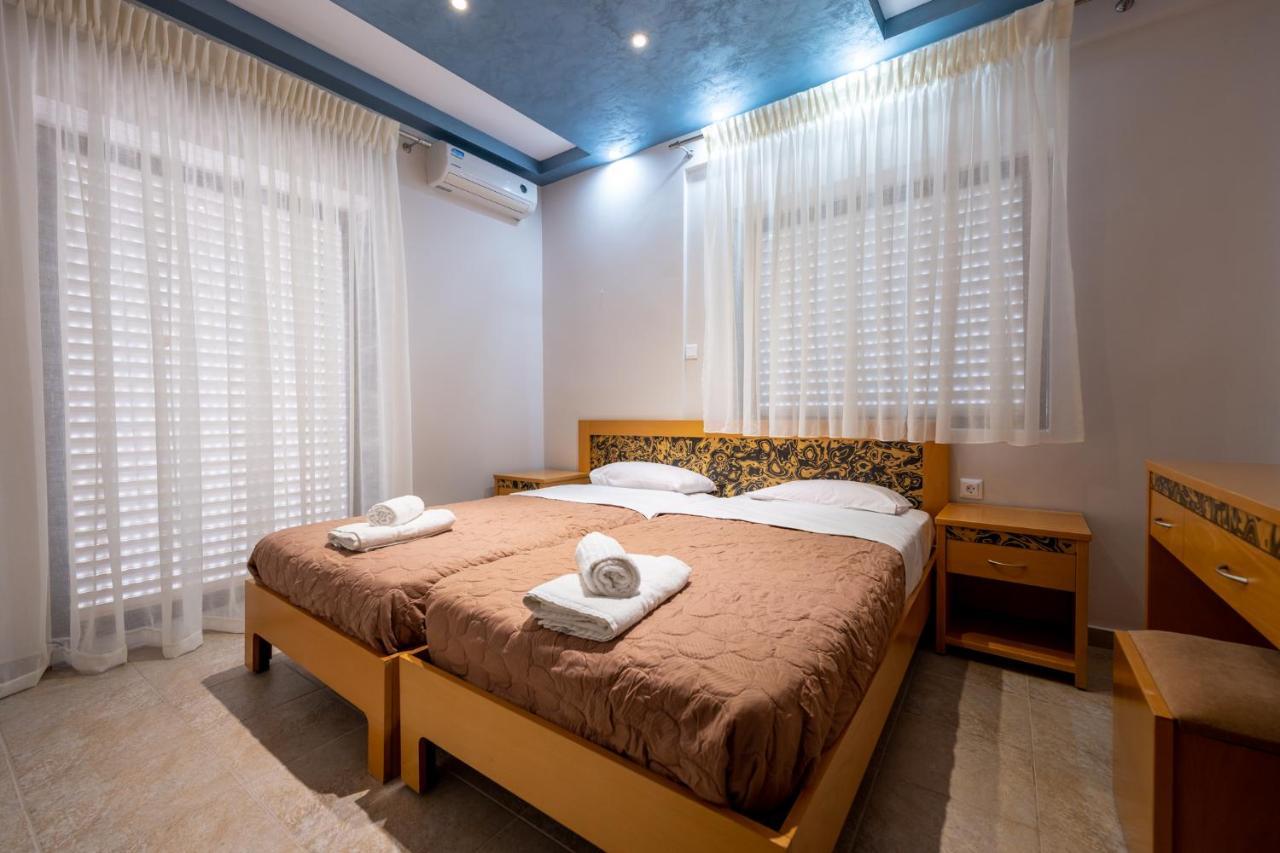 Milonas House Apartments Dioniszíu-part Kültér fotó