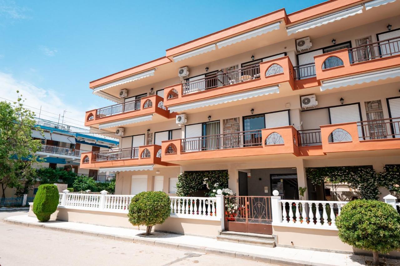 Milonas House Apartments Dioniszíu-part Kültér fotó
