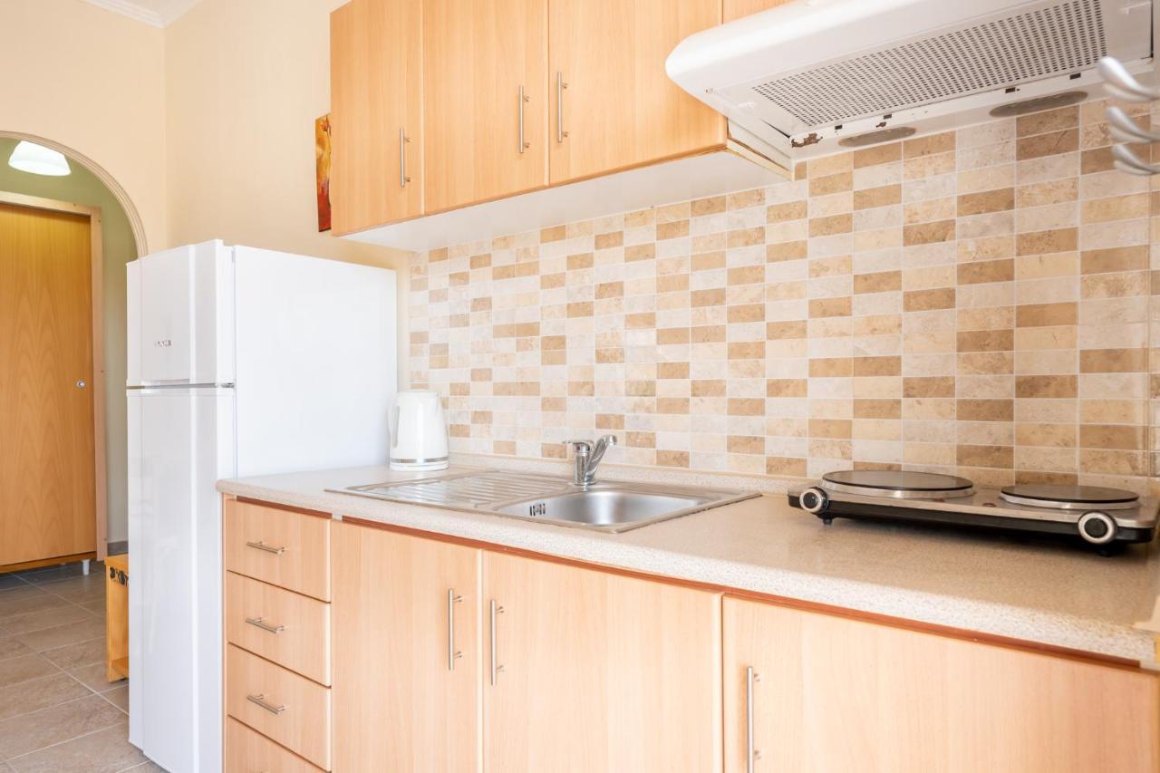 Milonas House Apartments Dioniszíu-part Kültér fotó