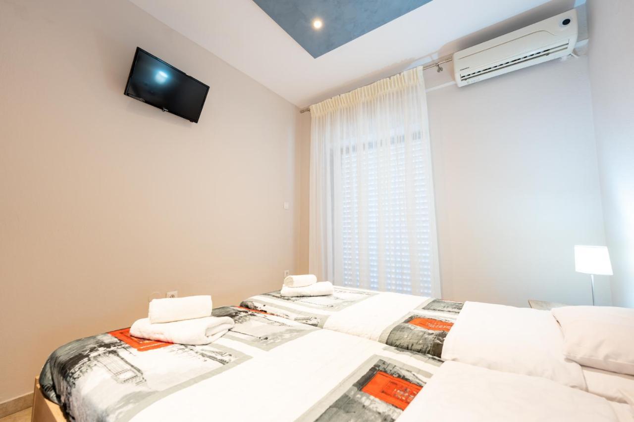 Milonas House Apartments Dioniszíu-part Kültér fotó