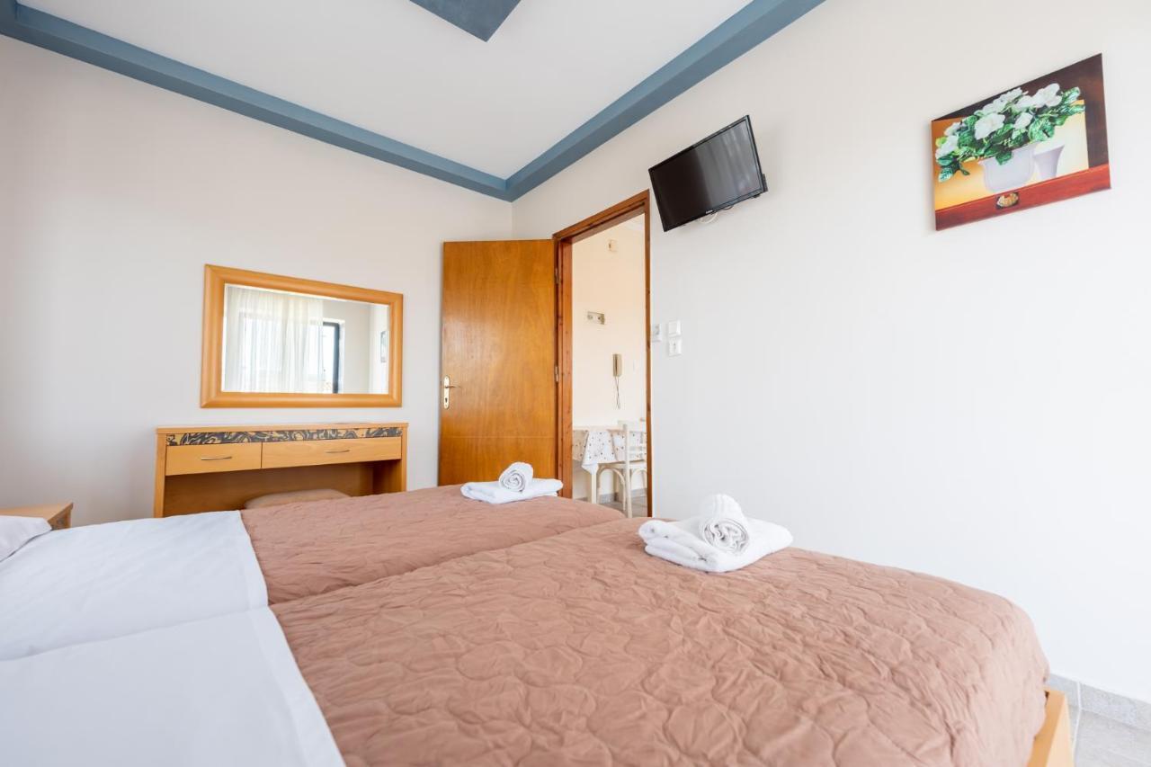 Milonas House Apartments Dioniszíu-part Kültér fotó