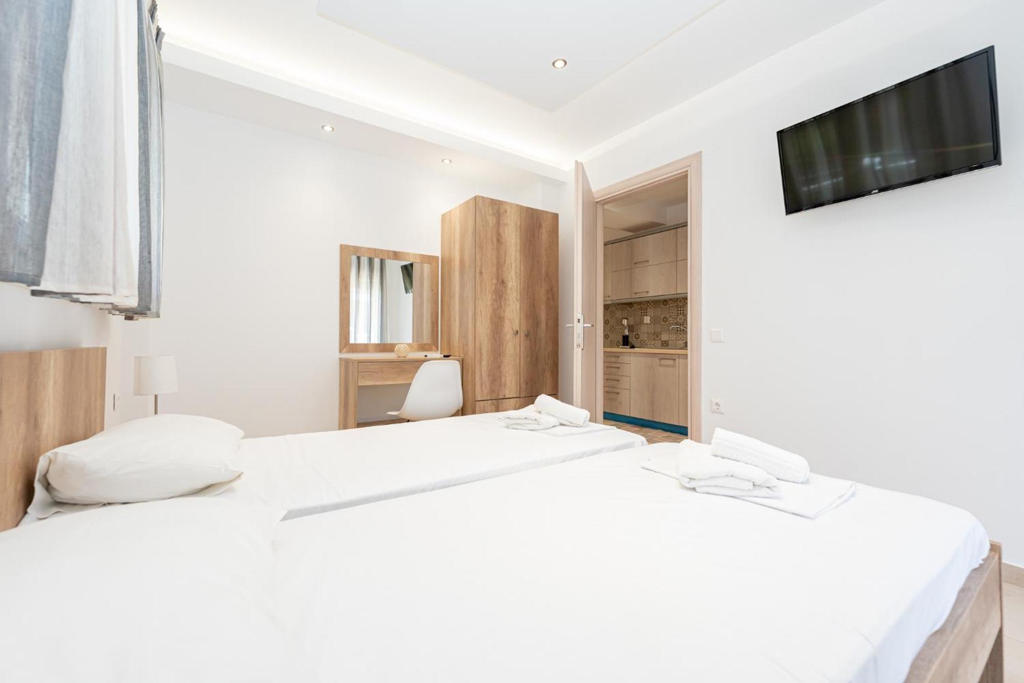 Milonas House Apartments Dioniszíu-part Kültér fotó
