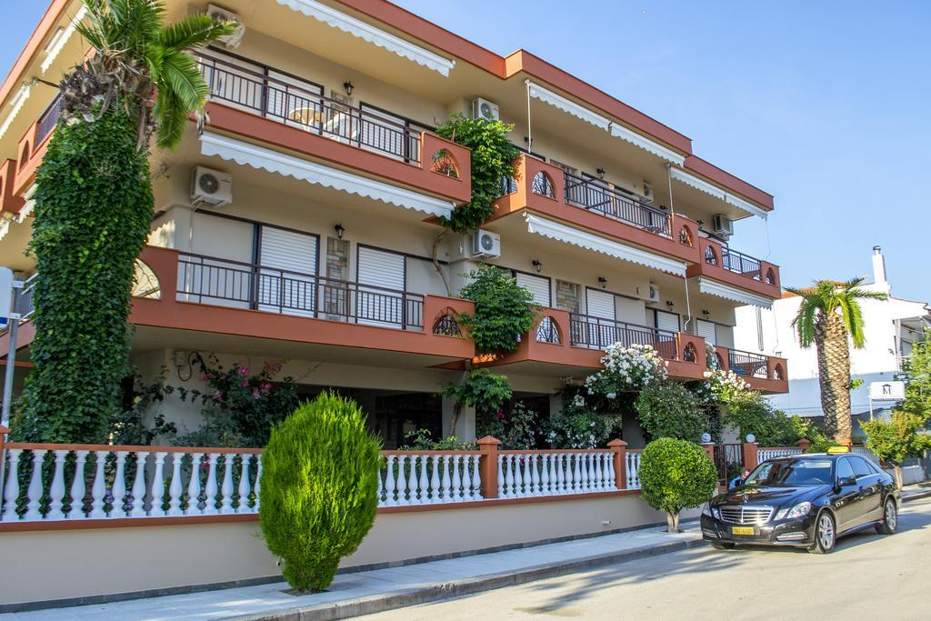 Milonas House Apartments Dioniszíu-part Kültér fotó