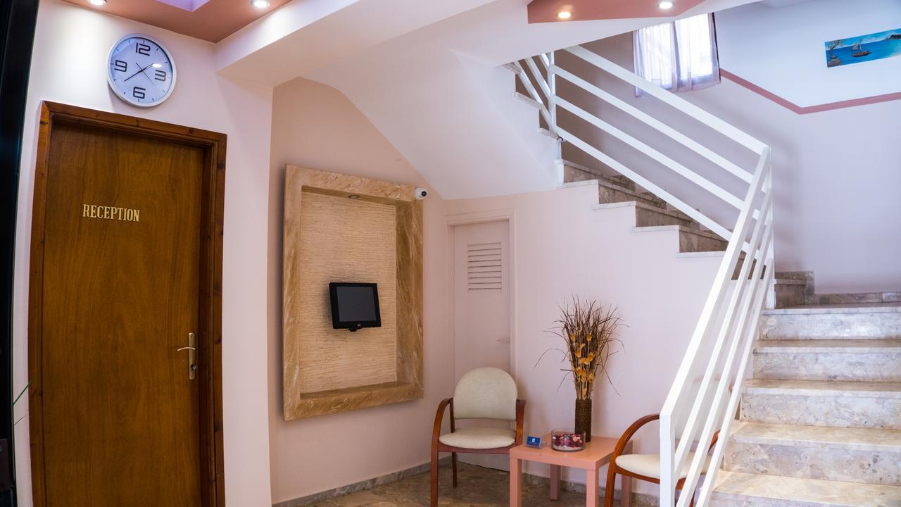 Milonas House Apartments Dioniszíu-part Kültér fotó